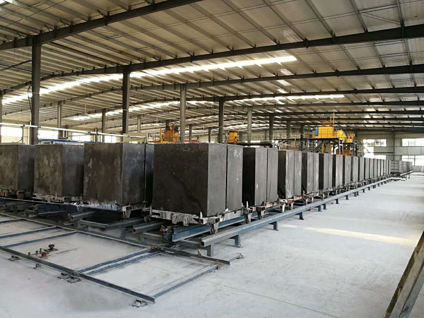 加氣塊生産線設(shè)備  免蒸加(jiā)氣(qì)磚設備(bèi)
